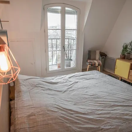 Charming With Stunning Views Of Parigi